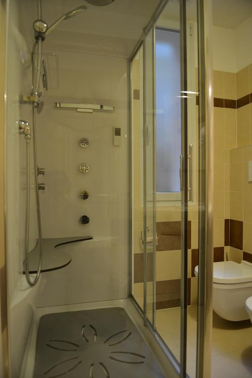 Residence Boschetti Manerba del Garda Pokoj fotografie
