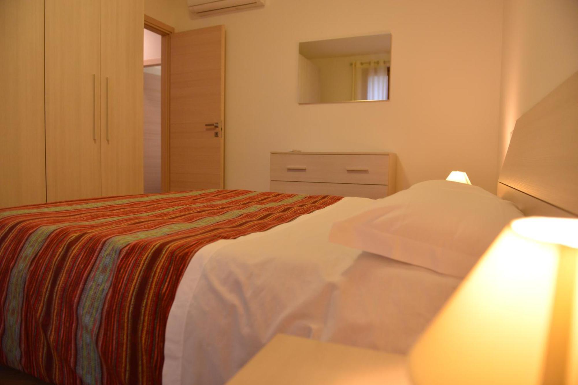 Residence Boschetti Manerba del Garda Pokoj fotografie